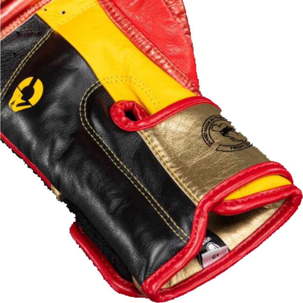 Venum Giant 3.0 Boxing Gloves - Image 3